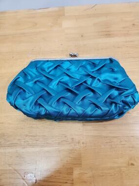 Jessica McClintock Teal Satin Woven Evening Clutch Kiss Lock Chain Purse